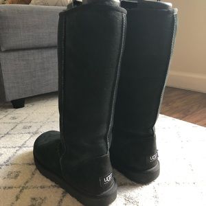 UGG Women’s Classic Tall - BLACK